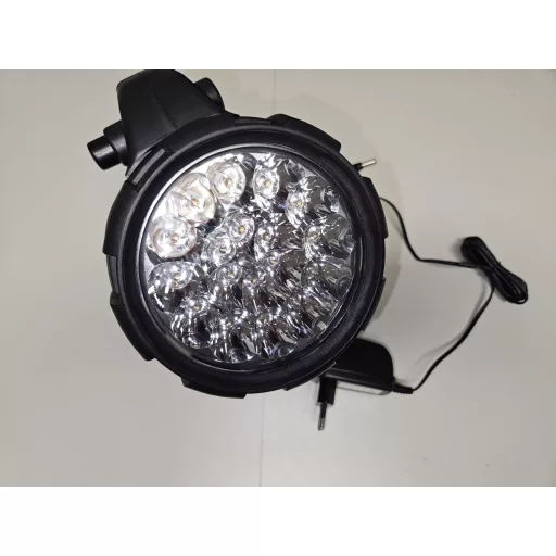 Szuper erős akkus lámpa (18 Led) 9018LED Tölthető