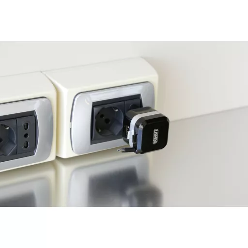 Lampa Hálozati Töltő, Micro Usb, 1 USB port, 2.4A 100/230V