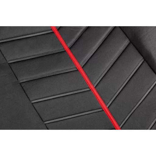 2db-os Légzsákos univerzális üléshuzat - fekete/piros mintás