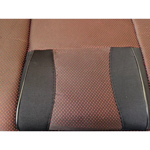 Univerzális üléshuzat szett Légzsákos - fekete/piros oldaltámaszos erős Bőr hatás