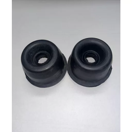 Féltengelygumi Polski Fiat 126