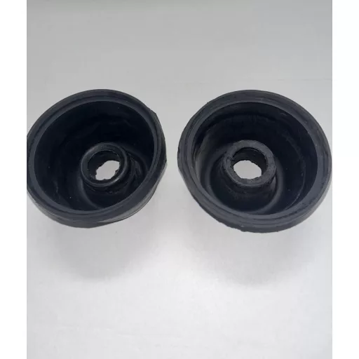 Féltengelygumi Polski Fiat 126