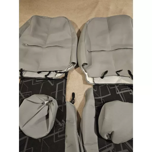 VOLKSWAGEN GOLF V. Méretpontos üléshuzat 1+1 első ülésre