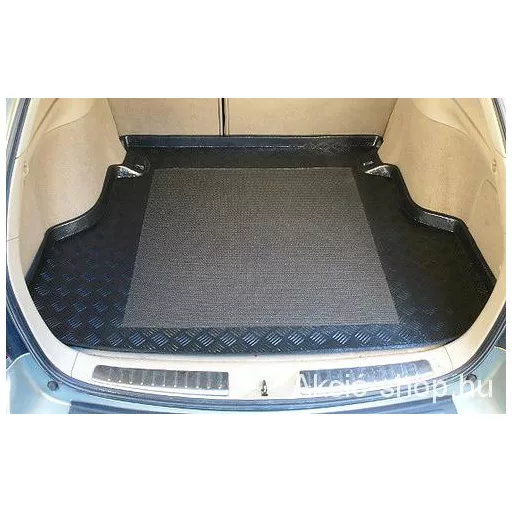 Méretpontos csomagtértálca autóba