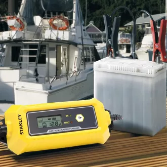 Akkumulátortöltő smart 4A, 6/12V, IP65, STANLEY