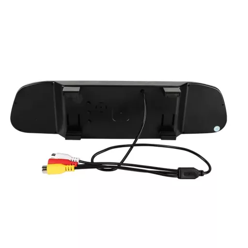 MaxSpeed, Visszapillantóba integrált 5'' TFT monitor