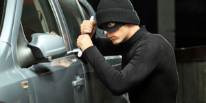 Ne könnyítsd meg az autótolvajok munkáját!